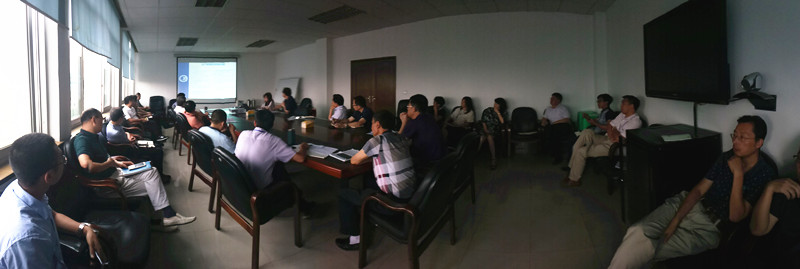 公司召開上半年生產(chǎn)經(jīng)營會